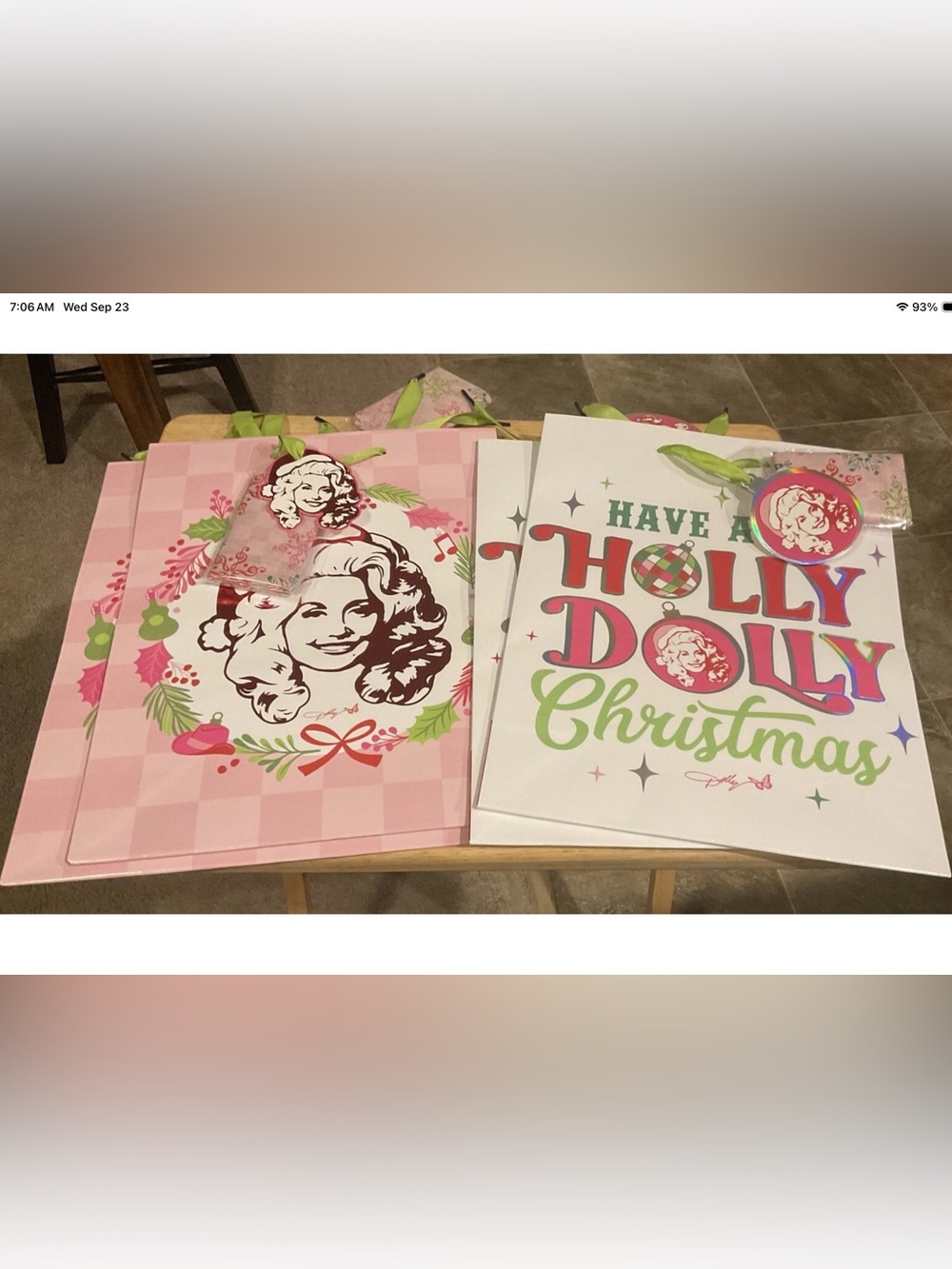 Lot of 4 Adorable Dolly Parton Christmas 13x10” Gift Bags w/Tissue Paper NWTs